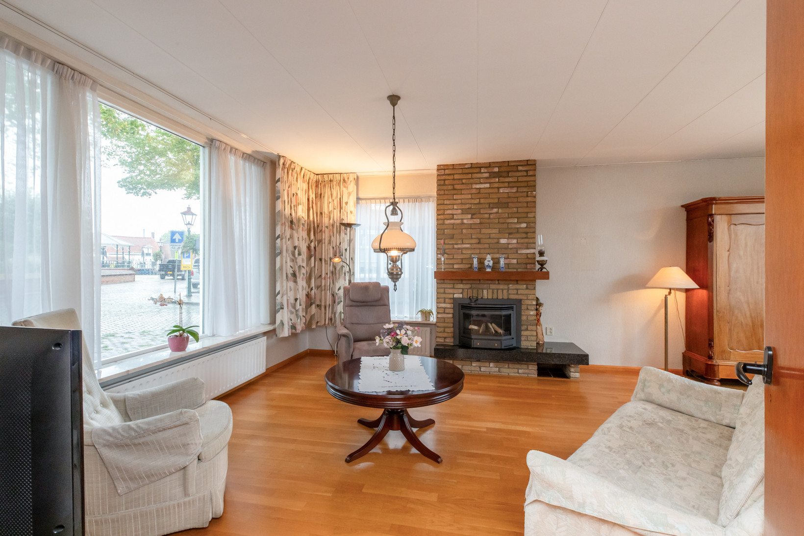 Hoekwoning te koop: Dorpsplein 14, Koudekerke