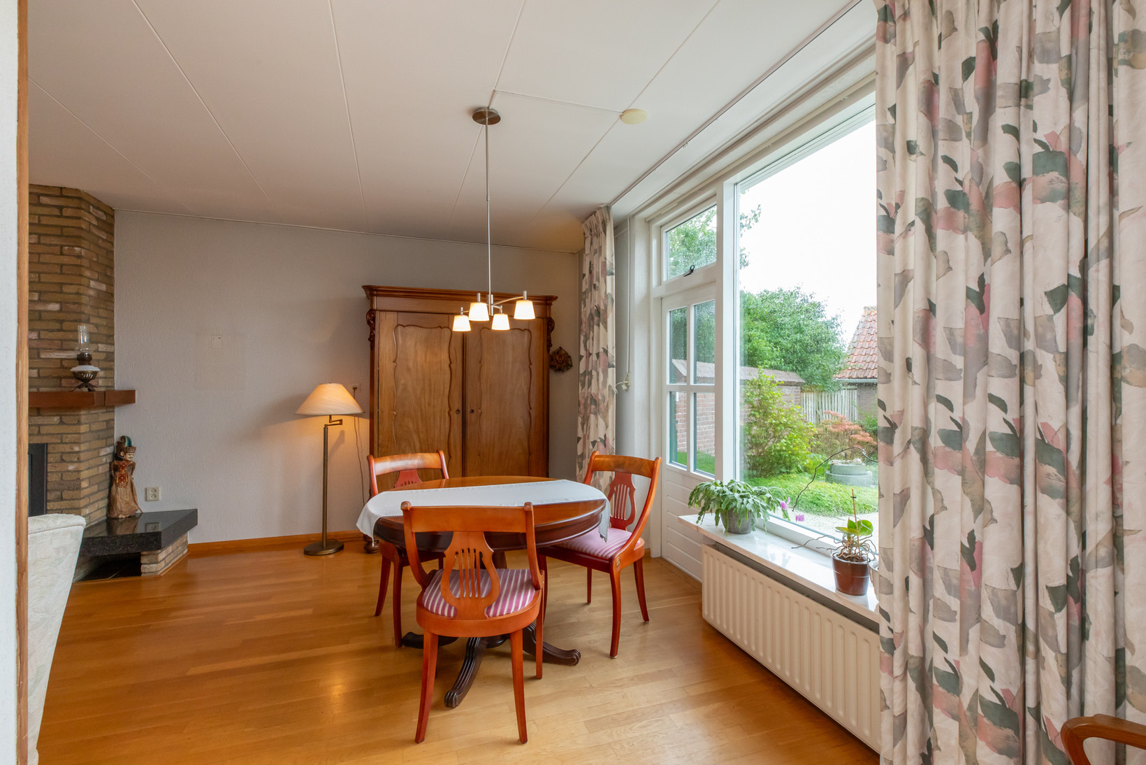 Hoekwoning te koop: Dorpsplein 14, Koudekerke