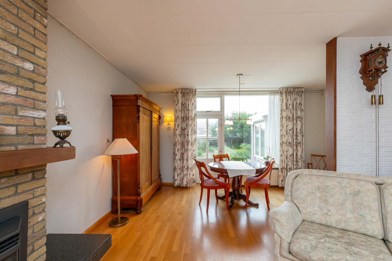 Hoekwoning te koop: Dorpsplein 14, Koudekerke