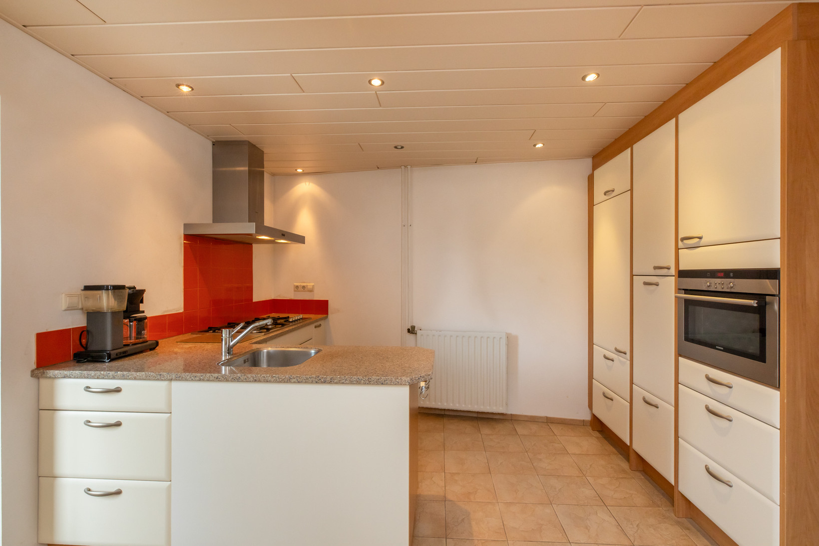 Hoekwoning te koop: Dorpsplein 14, Koudekerke