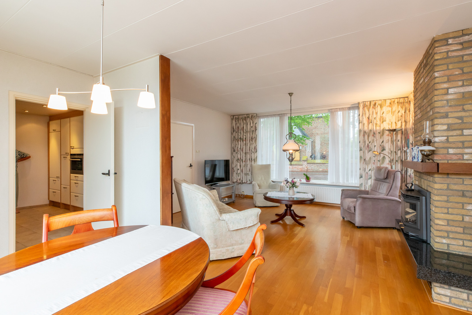Hoekwoning te koop: Dorpsplein 14, Koudekerke