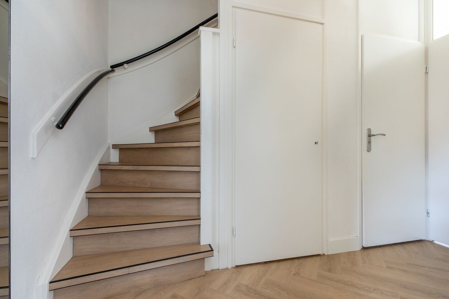 Tussenwoning te koop: de Ruyterstraat 41, Koudekerke