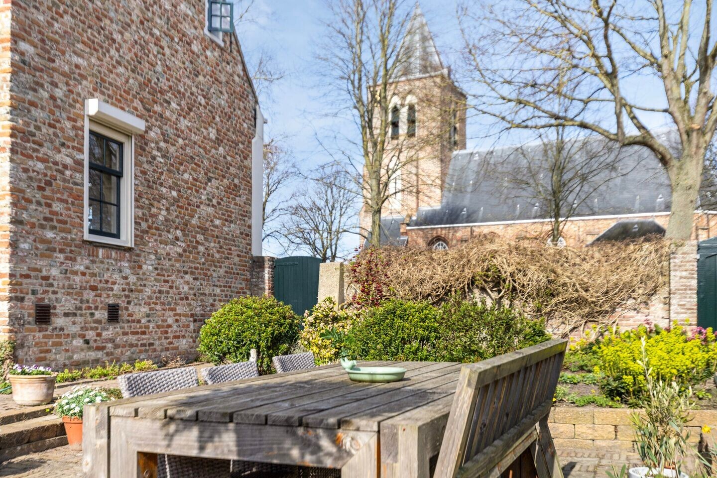 Twee-onder-één-kap te koop: Kerkplein 30, Biggekerke
