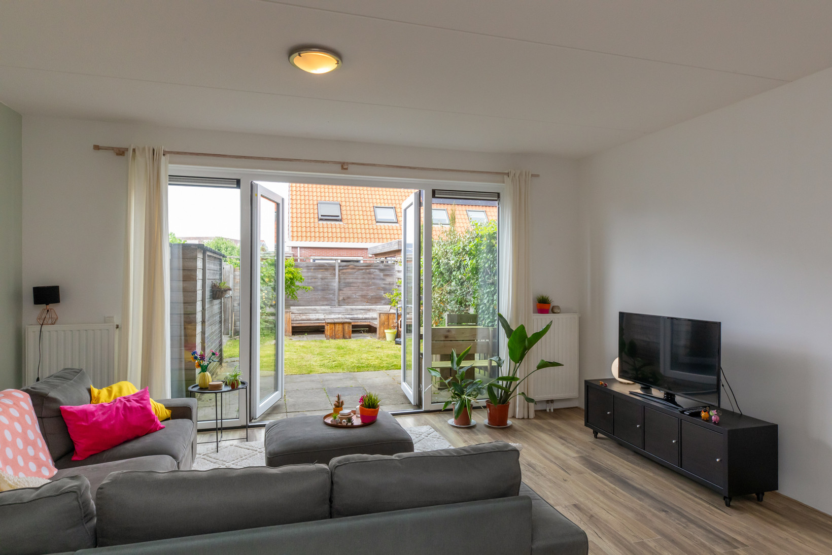 Tussenwoning te koop: Leenes Land 17A, Zoutelande