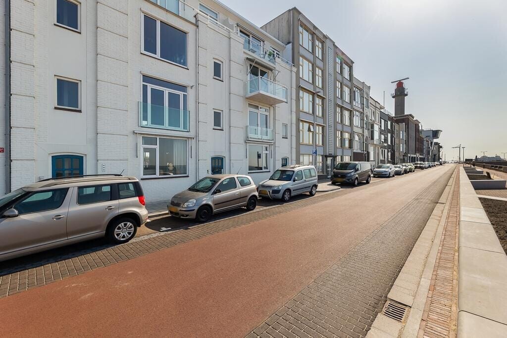 Appartement te koop: Boulevard De Ruyter 98, Vlissingen