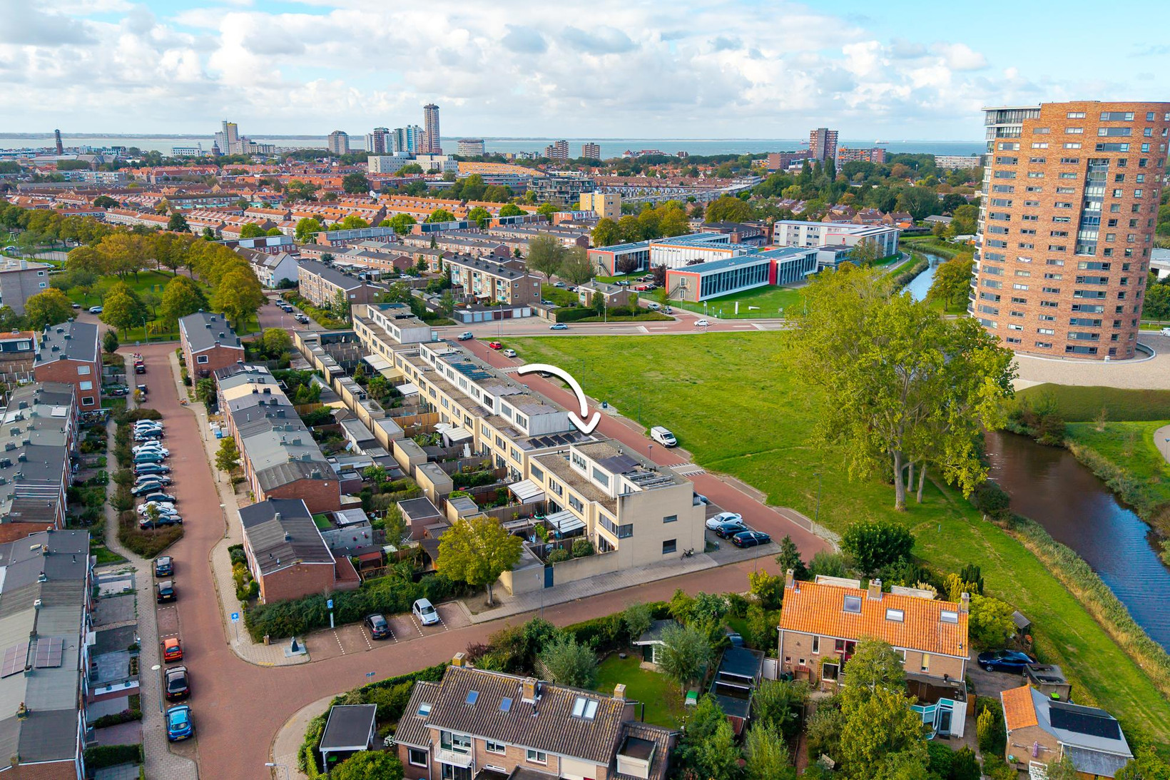 Tussenwoning te koop: Meindert Hobbemalaan 38, Vlissingen