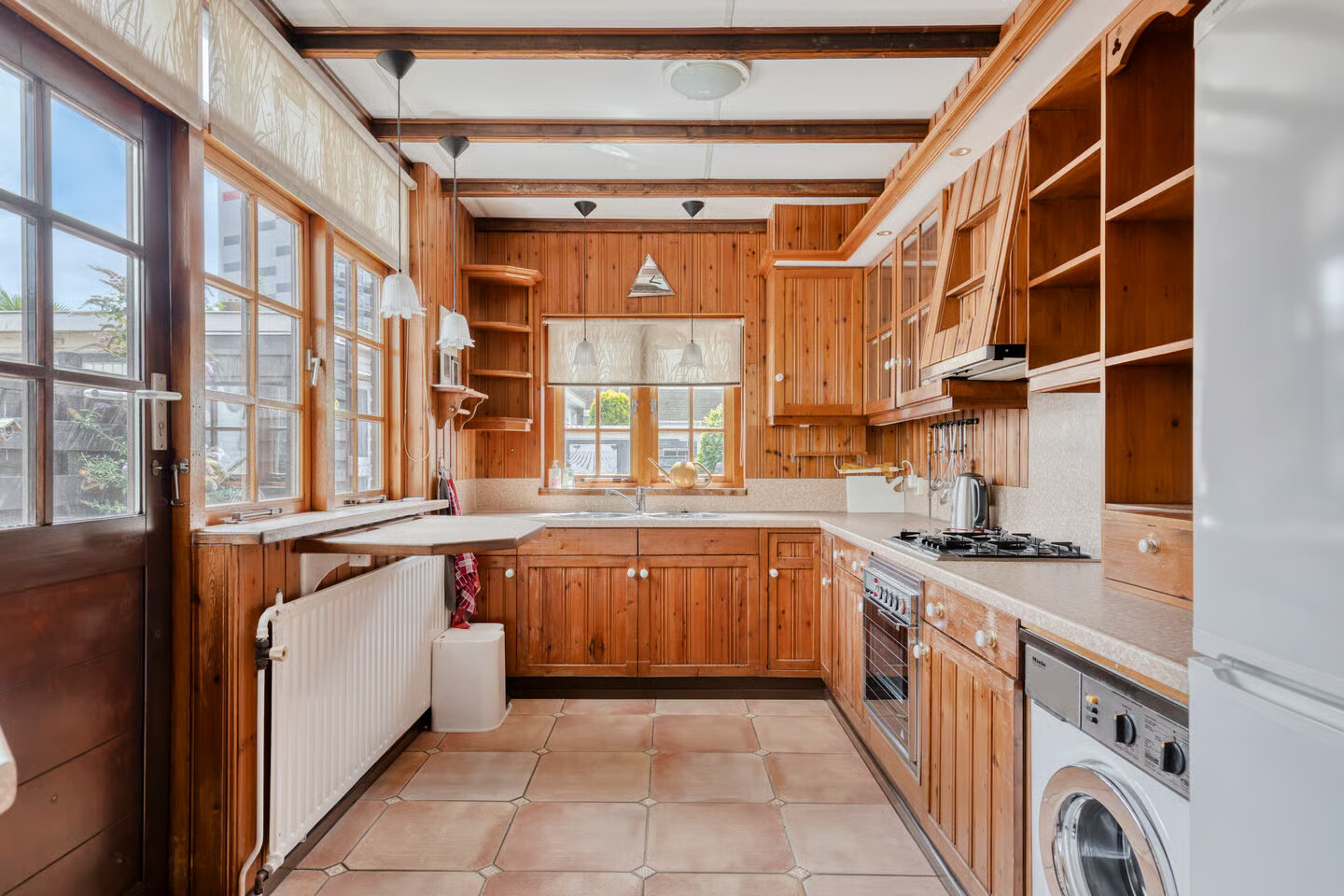 Hoekwoning te koop: Donker Curtiusstraat 37, Vlissingen