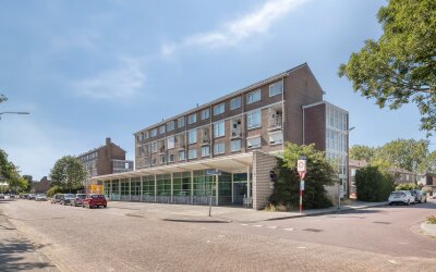 Van Hogendorpweg 64