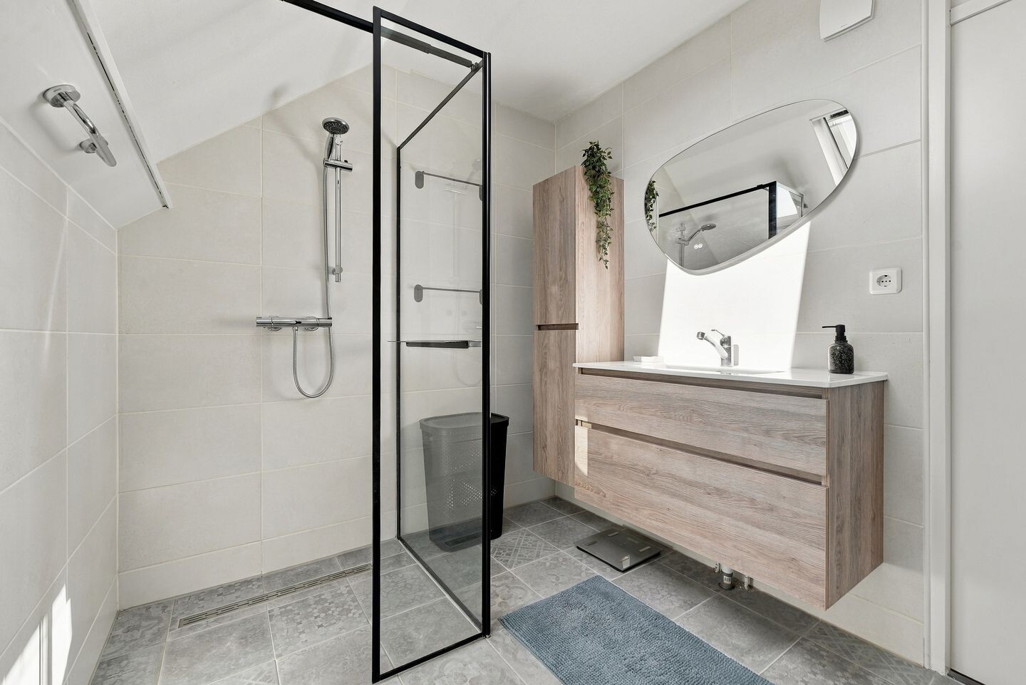 Tussenwoning te koop: Loudonstraat 20, Vlissingen