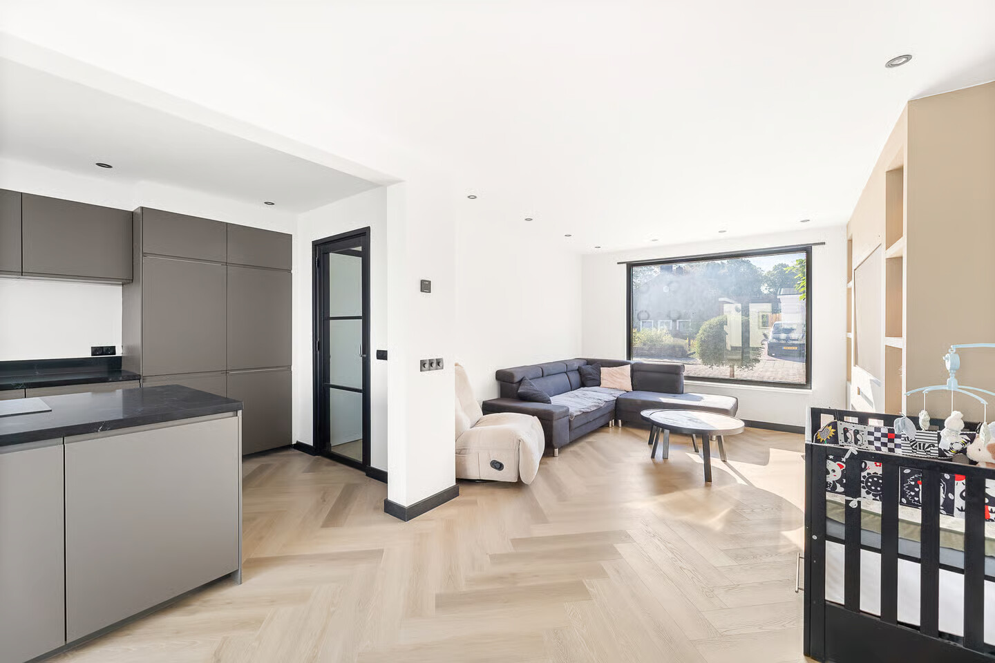 Tussenwoning te koop: Van Doornlaan 34, Vlissingen