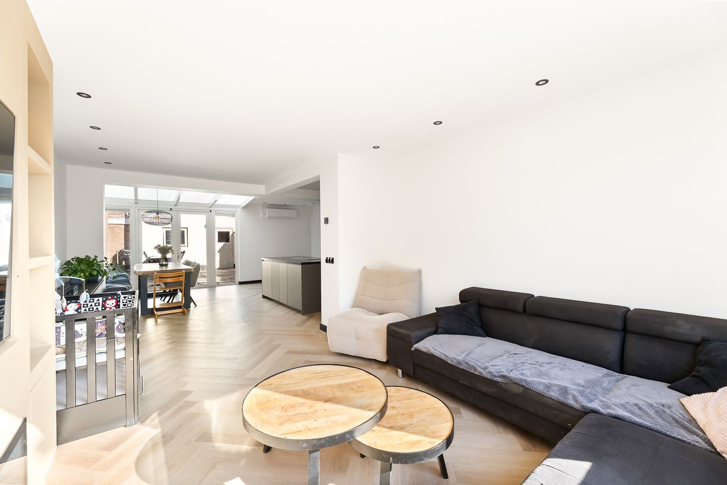 Tussenwoning te koop: Van Doornlaan 34, Vlissingen