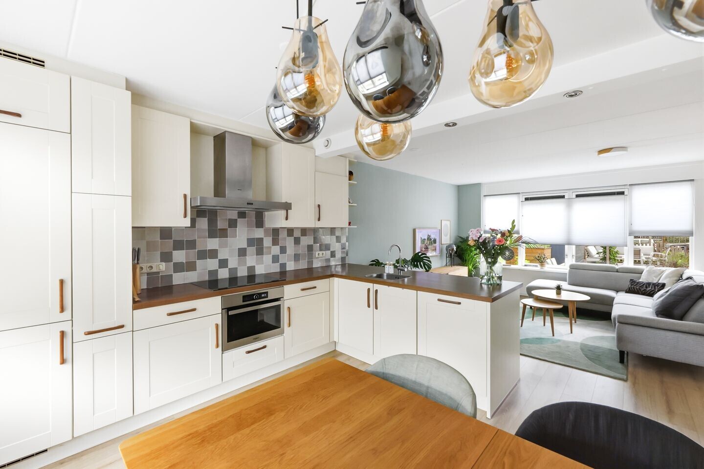 Tussenwoning te koop: Keizer Karelhof 29, Vlissingen
