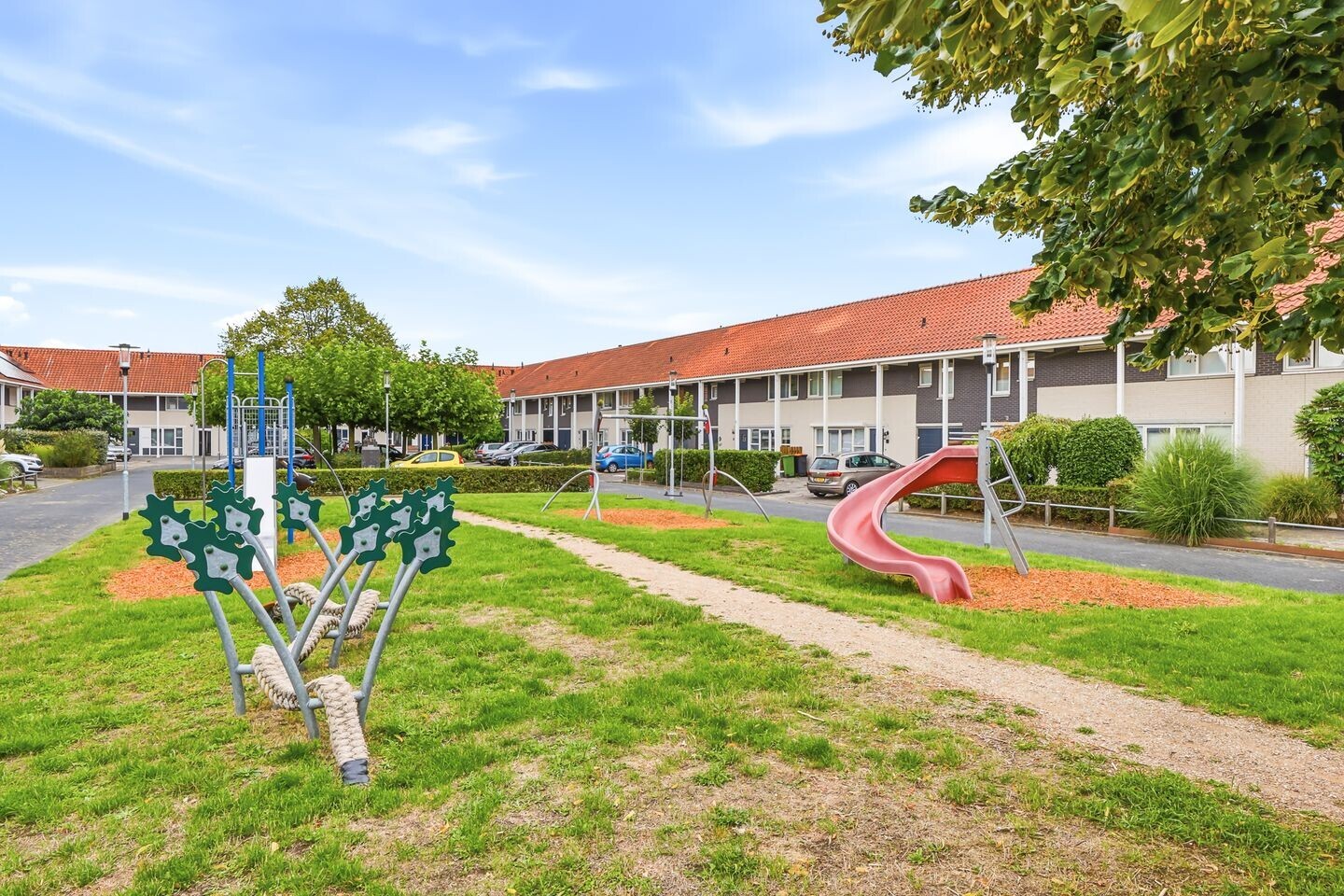Tussenwoning te koop: Keizer Karelhof 29, Vlissingen