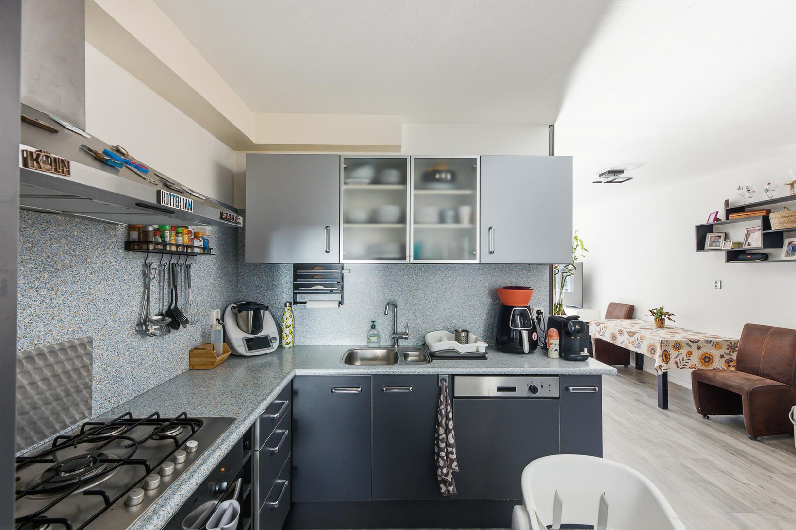 Tussenwoning te koop: Kanariesprenk 227, Vlissingen