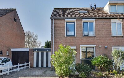 Van der Veerlaan 5