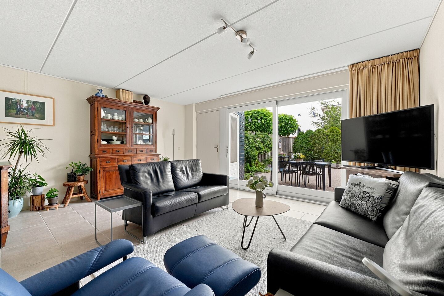 Tussenwoning te koop: Haagland 28, Vlissingen