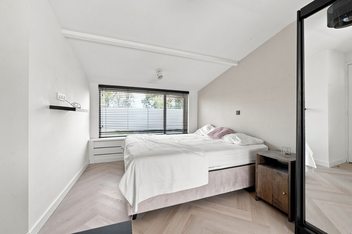 Tussenwoning te koop: Doornluststraat 23, Oost-Souburg