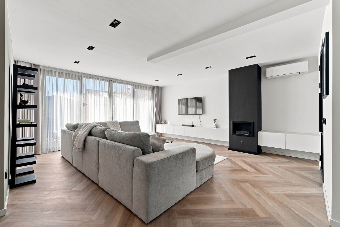 Tussenwoning te koop: Doornluststraat 23, Oost-Souburg