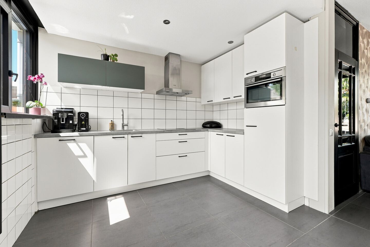 Hoekwoning te koop: Pieter Louwersestraat 41, Oost-Souburg