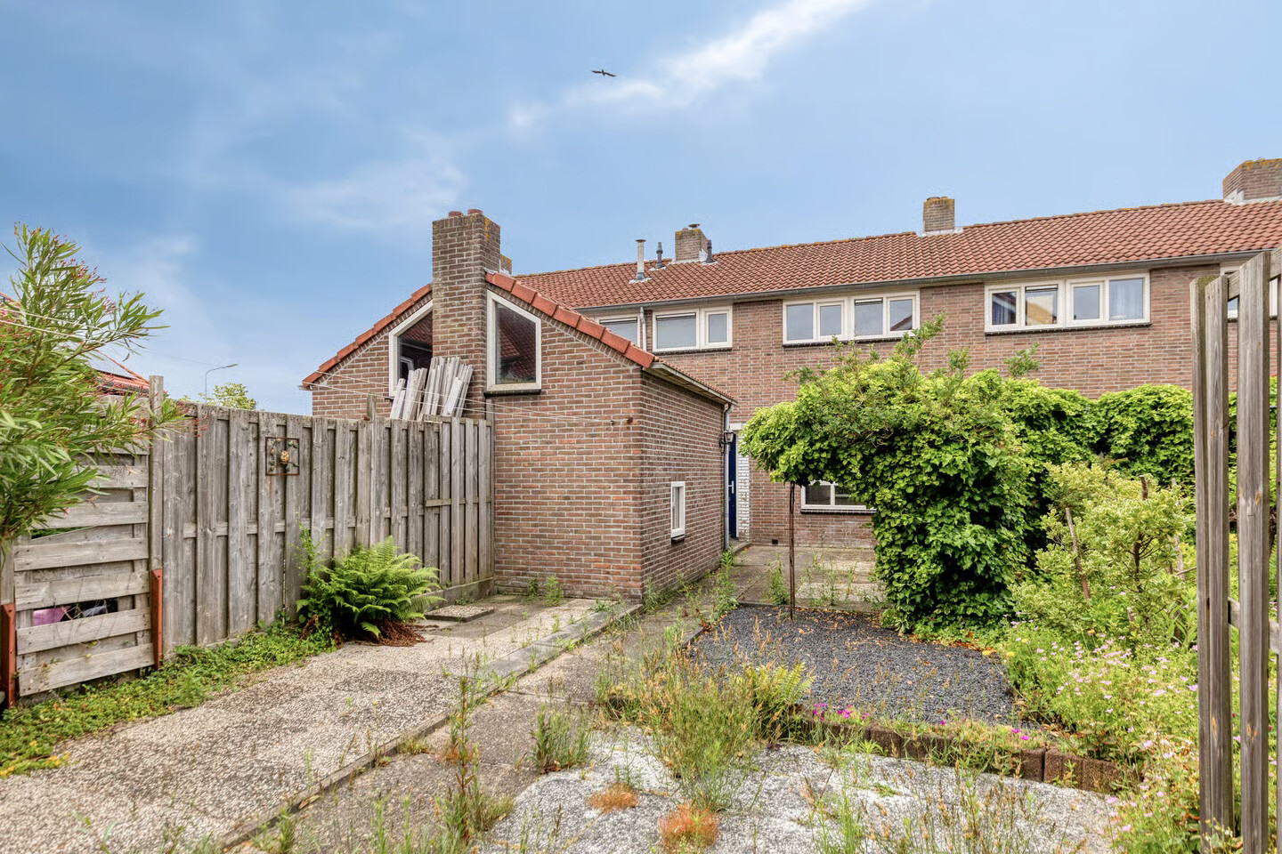 Tussenwoning te koop: Zeewijksingel 12, Oost-Souburg