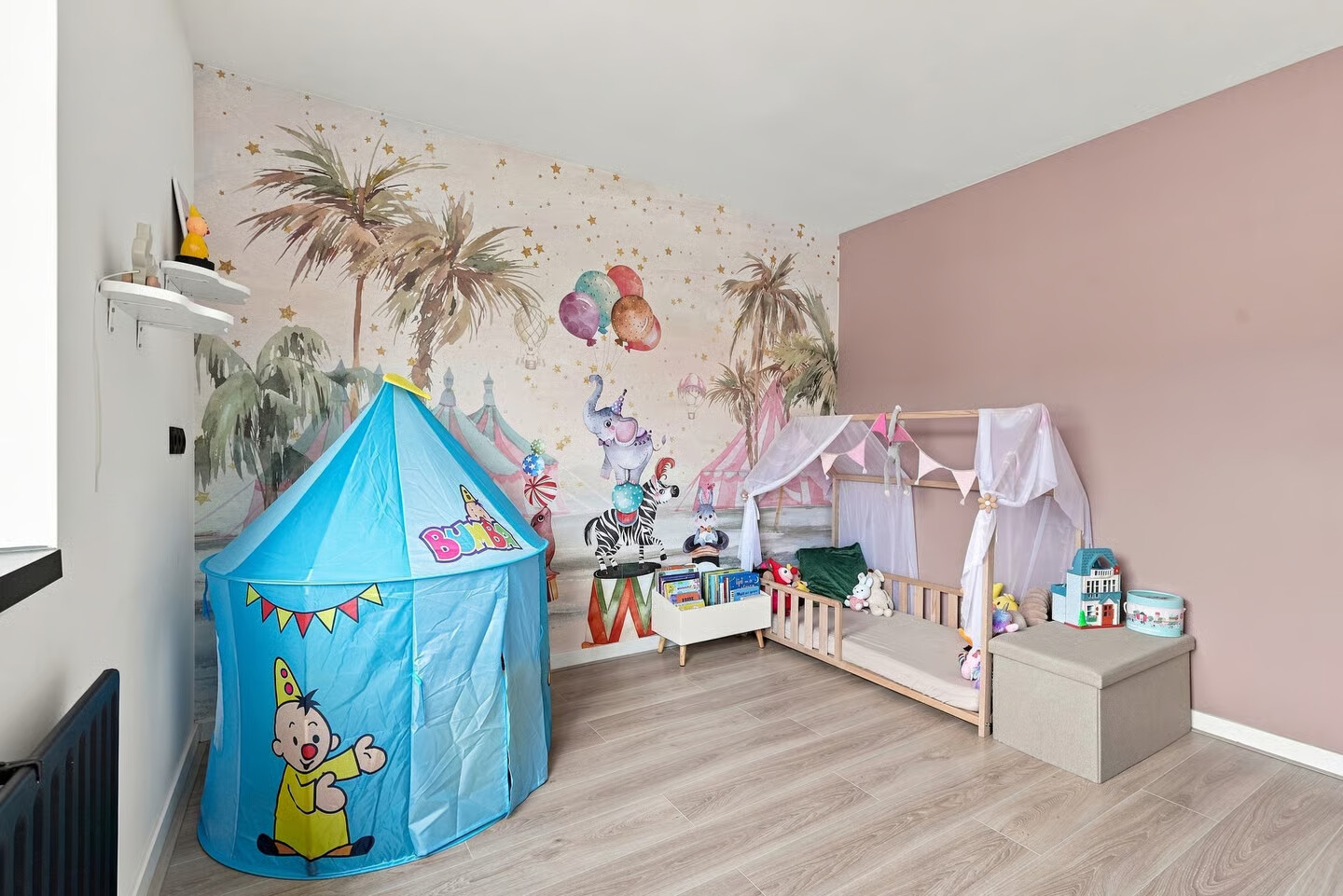 Hoekwoning te koop: Wittezeestraat 49, Oost-Souburg
