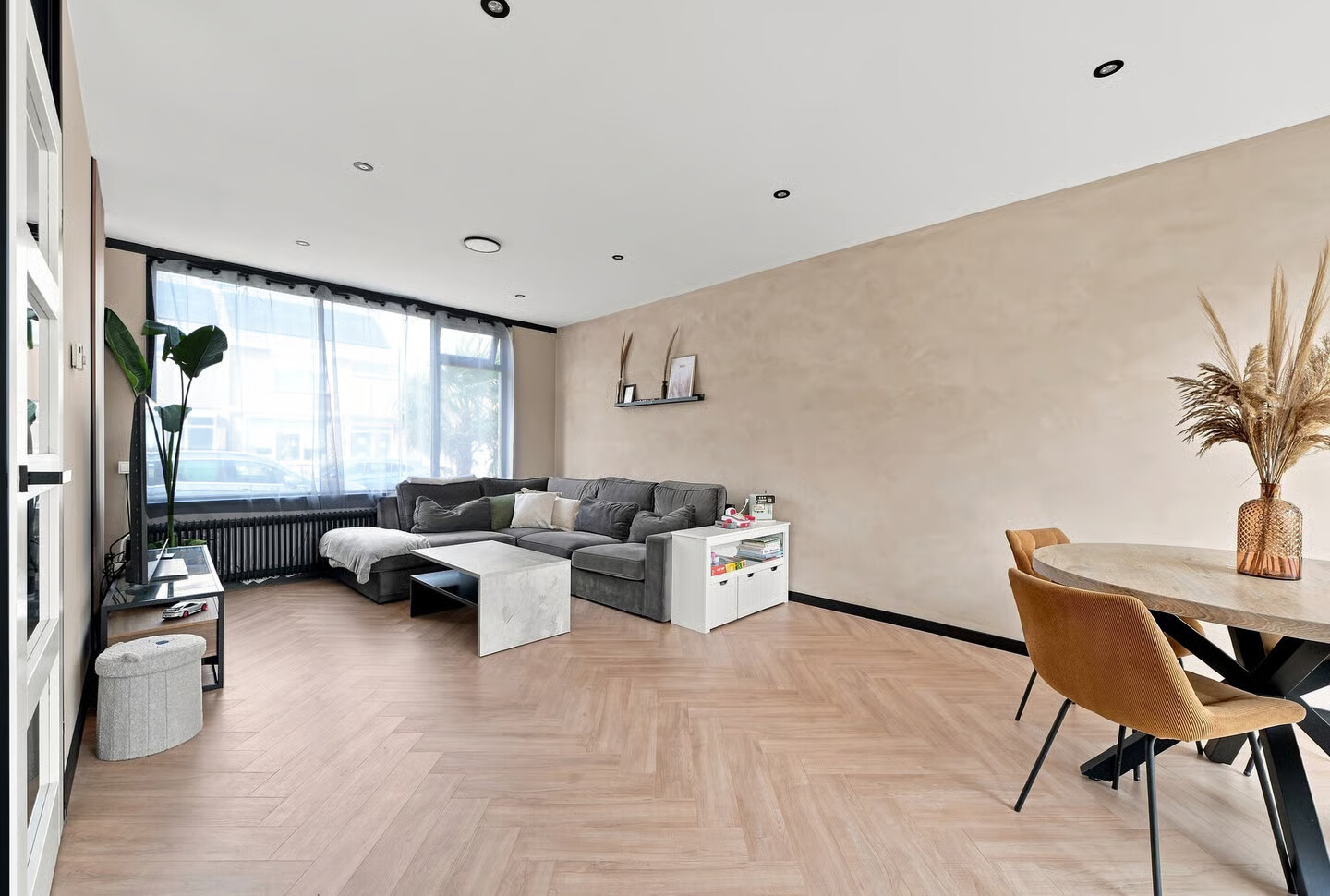 Hoekwoning te koop: Wittezeestraat 49, Oost-Souburg