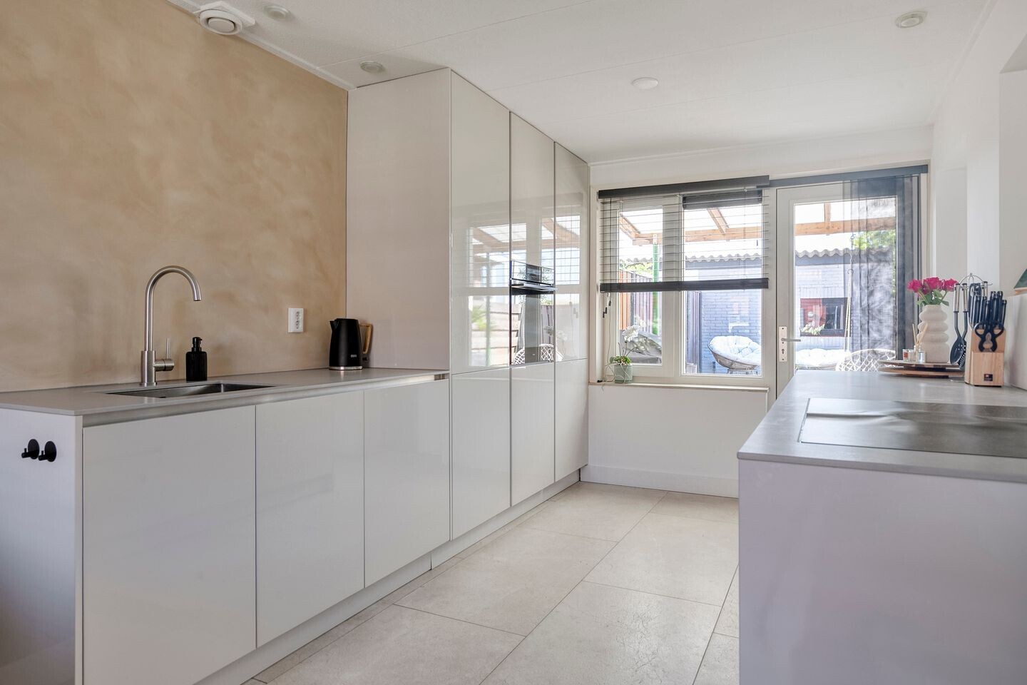 Tussenwoning te koop: Kromwegesingel 32, Oost-Souburg