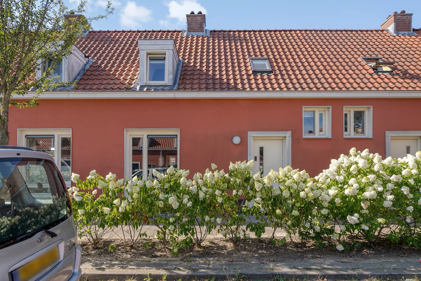 Tussenwoning te koop: Kromwegesingel 32, Oost-Souburg
