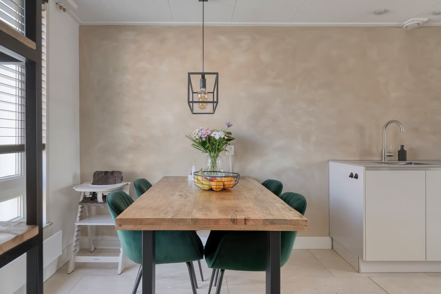 Tussenwoning te koop: Kromwegesingel 32, Oost-Souburg
