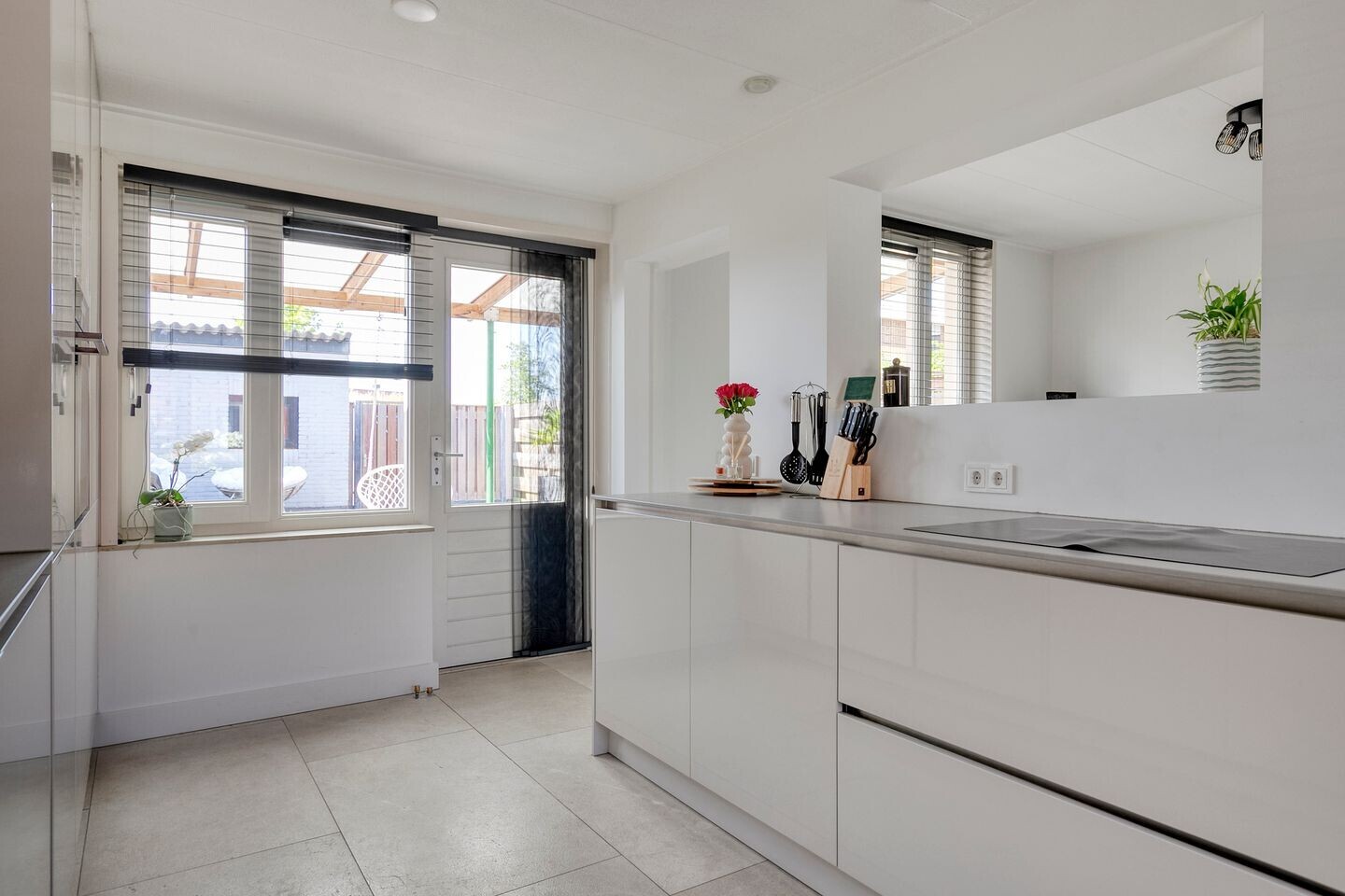 Tussenwoning te koop: Kromwegesingel 32, Oost-Souburg