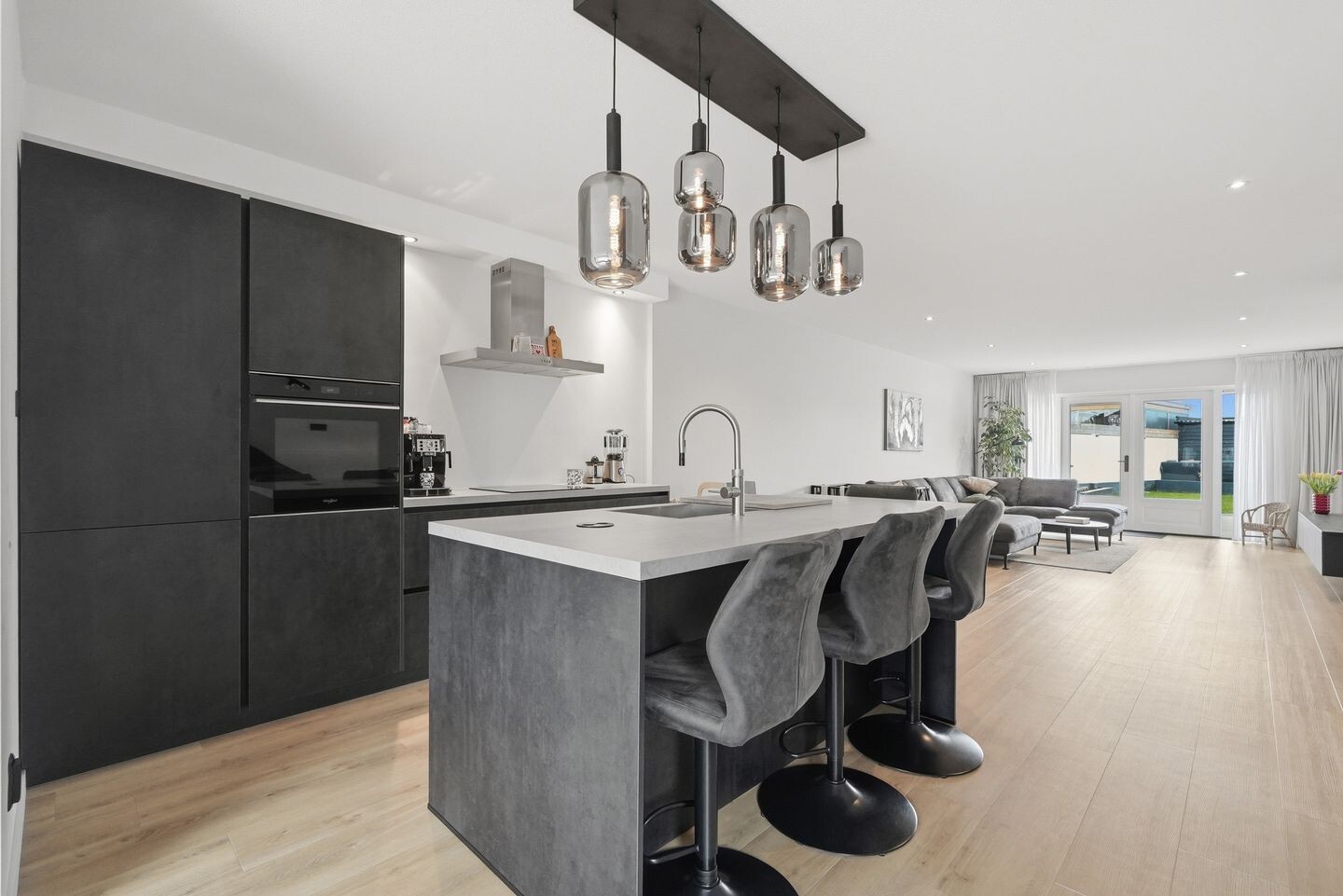 Tussenwoning te koop: Ritthemsestraat 48, Oost-Souburg