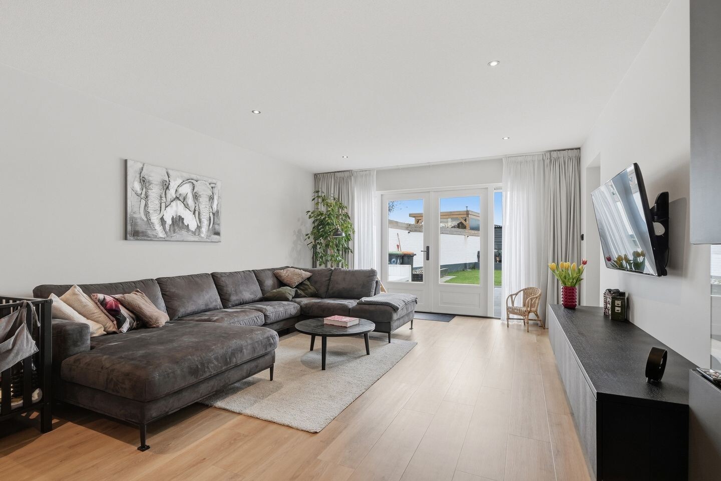 Tussenwoning te koop: Ritthemsestraat 48, Oost-Souburg