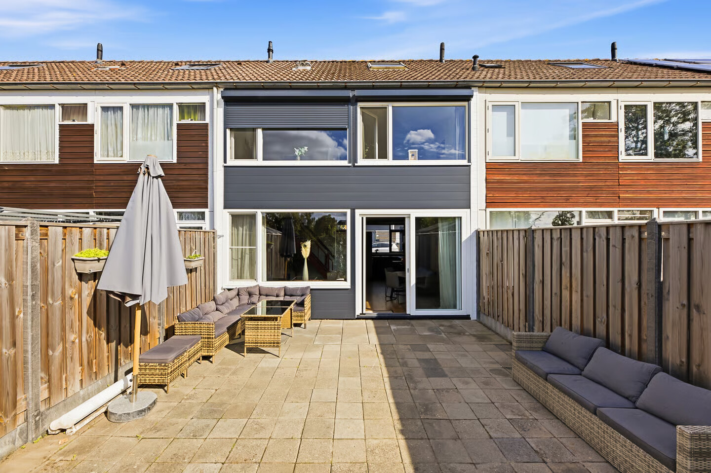 Tussenwoning te koop: Ijsselstraat 15, Oost-Souburg