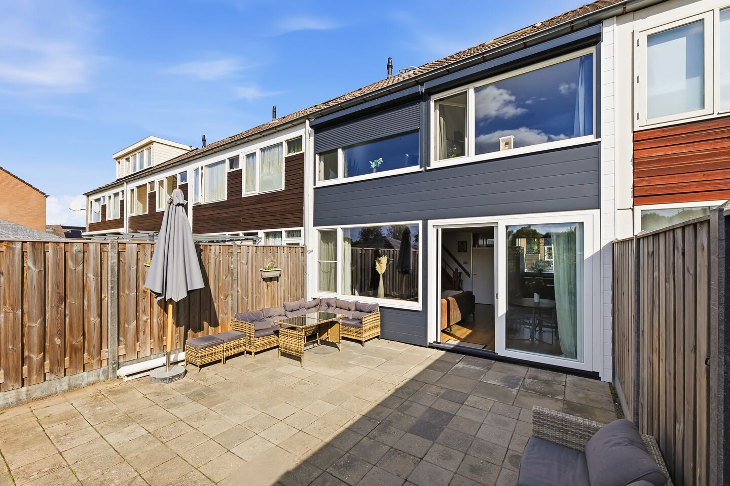 Tussenwoning te koop: Ijsselstraat 15, Oost-Souburg
