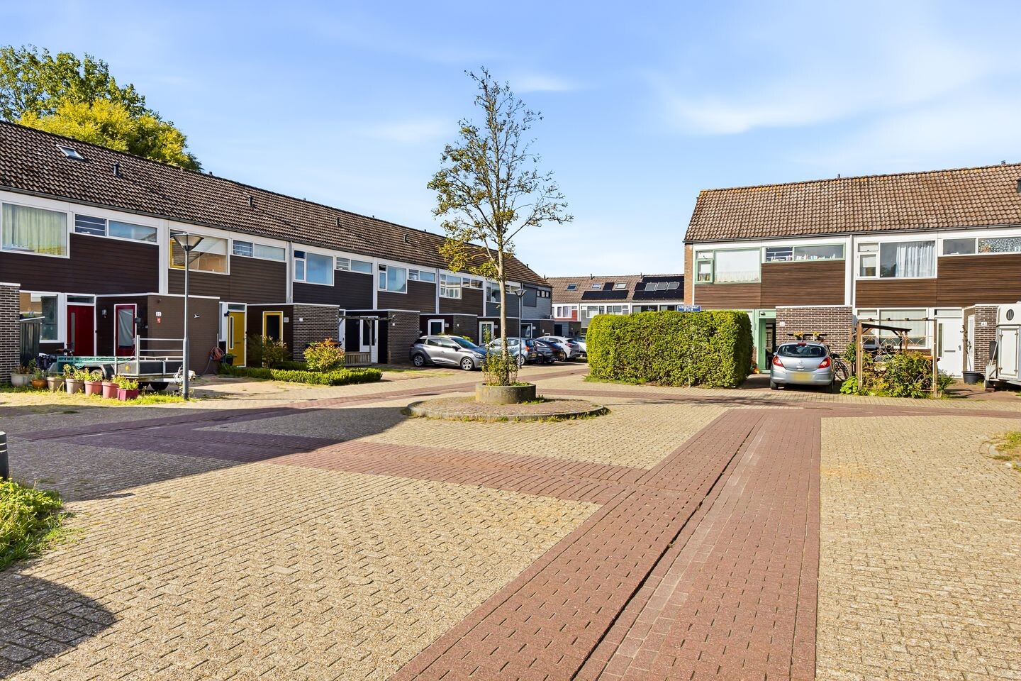Tussenwoning te koop: Ijsselstraat 15, Oost-Souburg