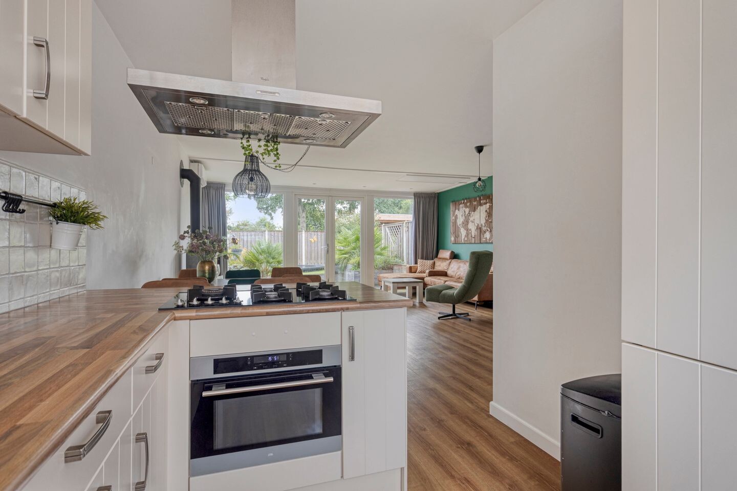 Hoekwoning te koop: Westerscheldestraat 28, Oost-Souburg