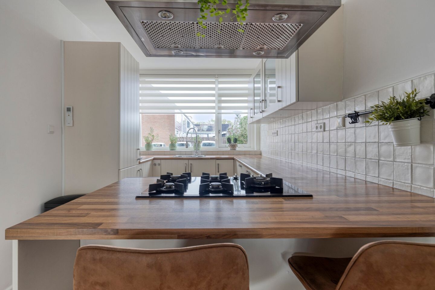 Hoekwoning te koop: Westerscheldestraat 28, Oost-Souburg