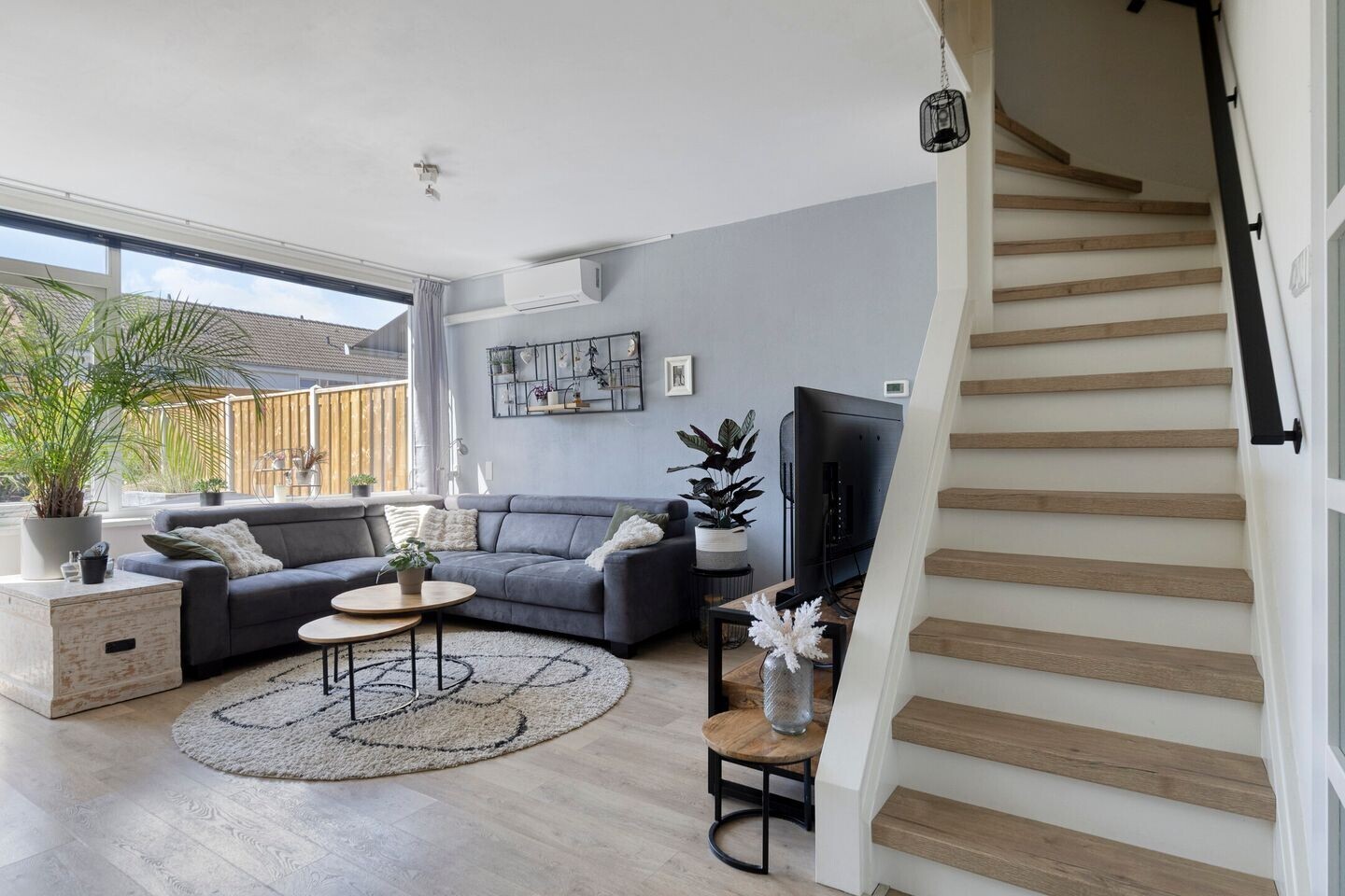 Tussenwoning te koop: Middelburgsestraat 107, Oost-Souburg