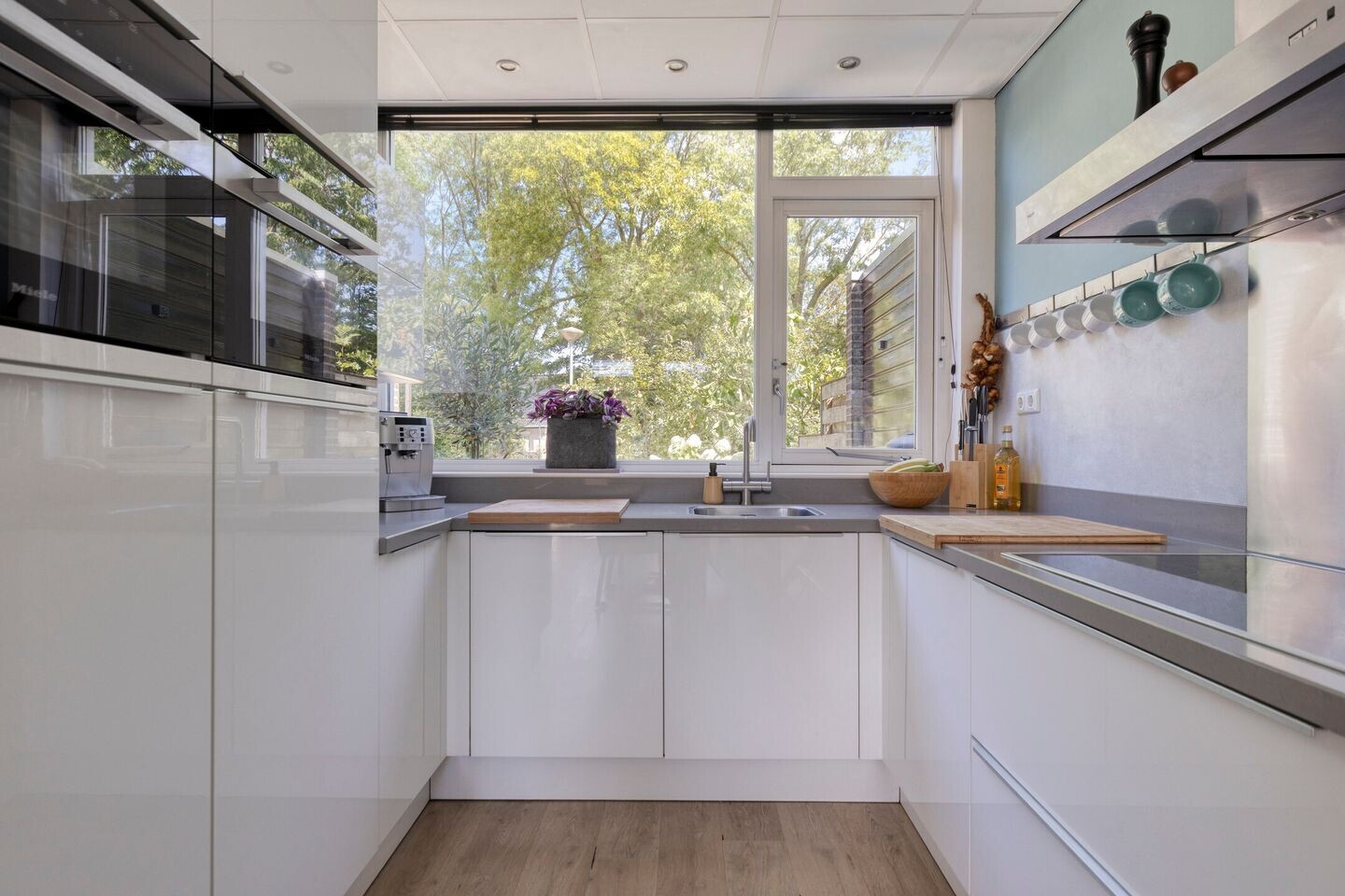 Tussenwoning te koop: Middelburgsestraat 107, Oost-Souburg