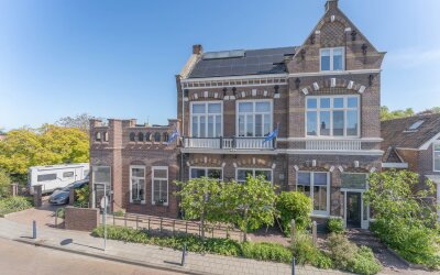 Damstraat 19