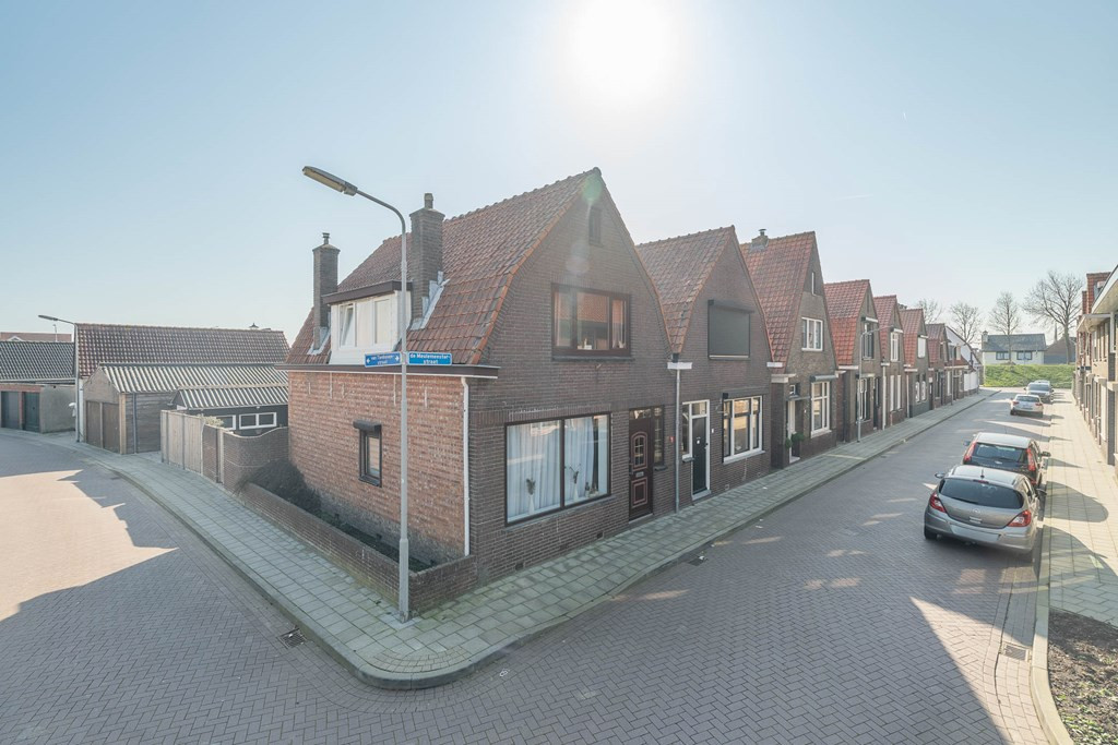 Tussenwoning te koop: de Meulemeesterstraat 17, Yerseke