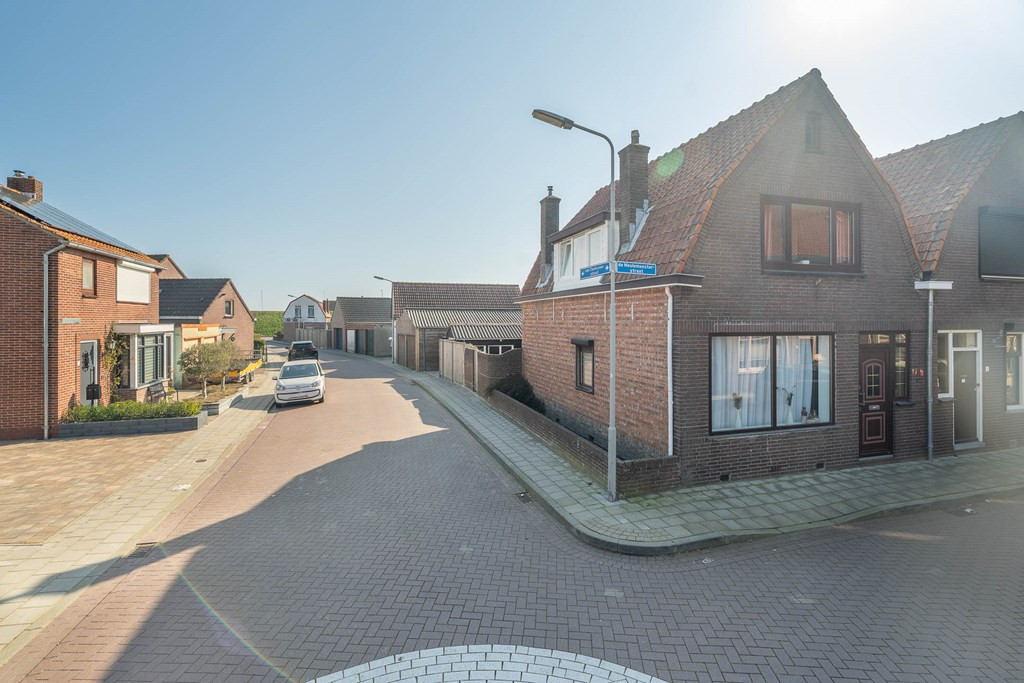 Tussenwoning te koop: de Meulemeesterstraat 17, Yerseke