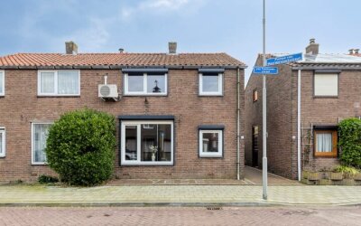 van Tienhovenstraat 27
