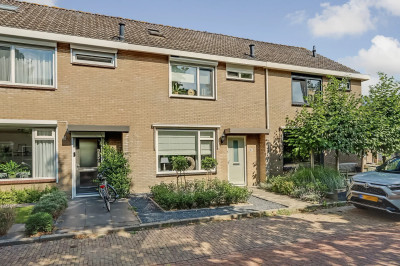 Esdoornstraat 82