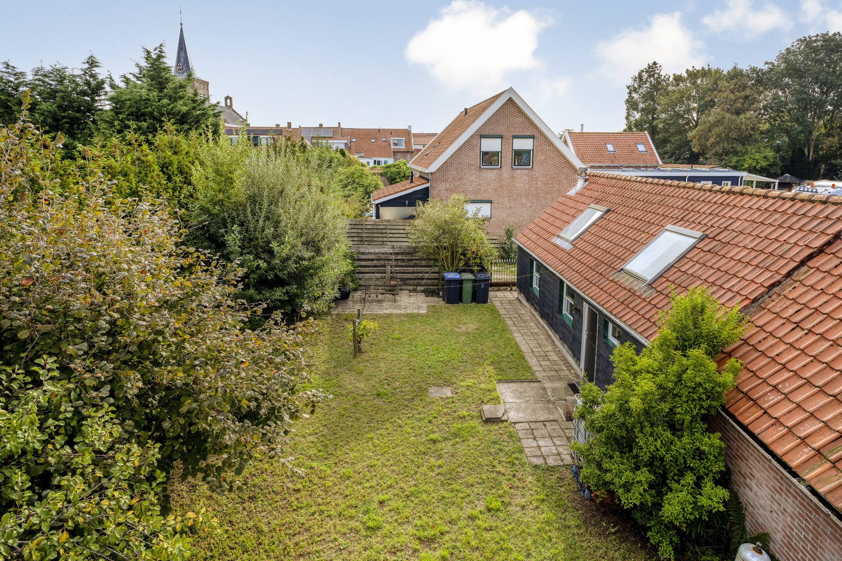 Twee-onder-één-kap te koop: Dijkstraat 2, Ellewoutsdijk