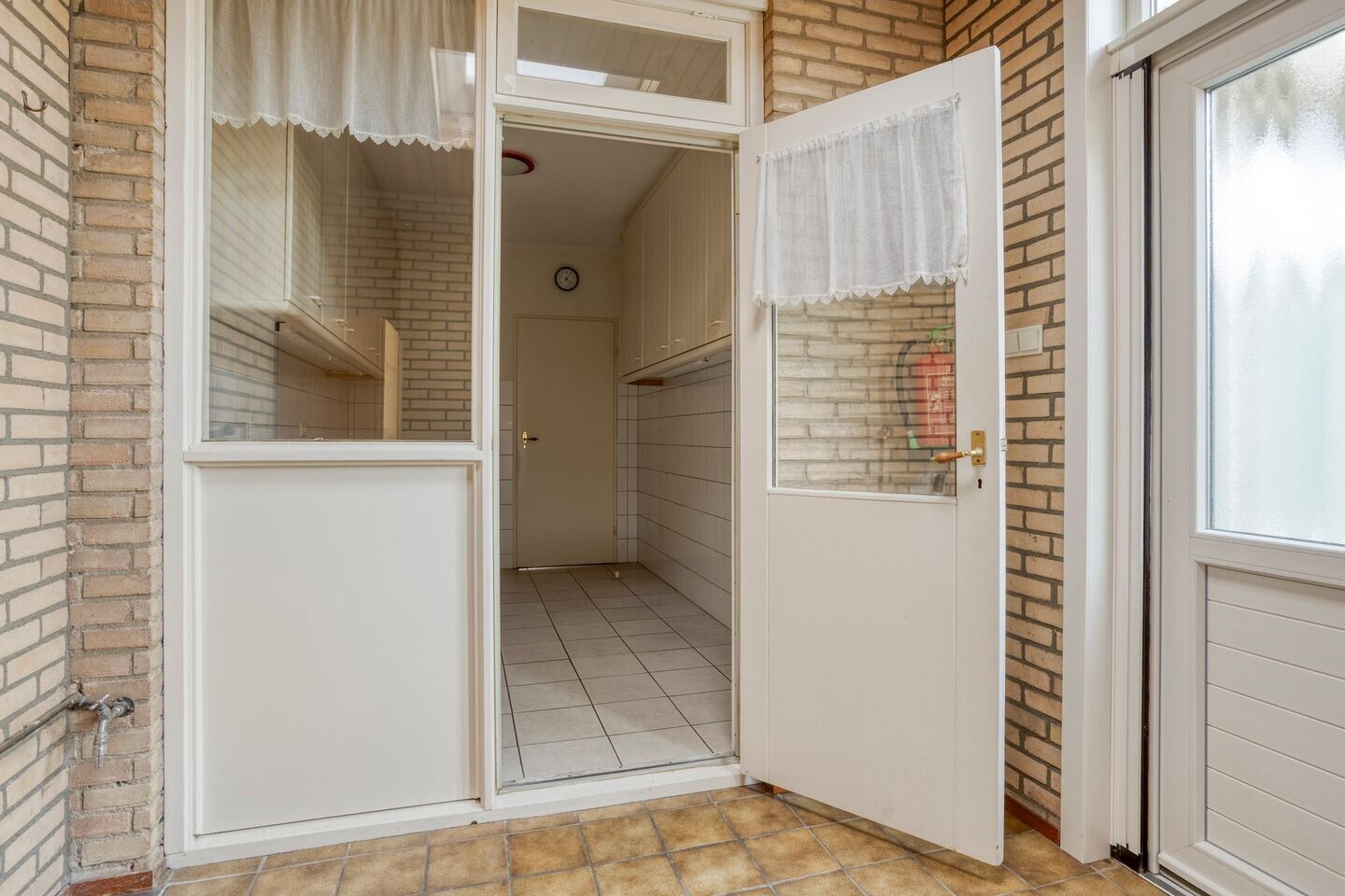 Twee-onder-één-kap te koop: Rembrandtstraat 23, Heinkenszand
