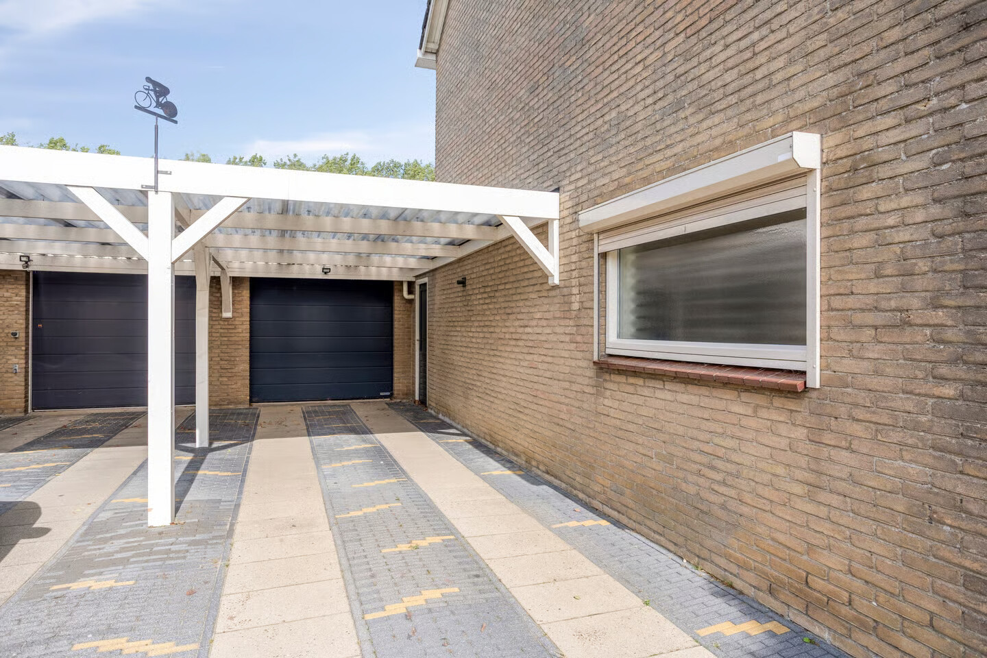 Twee-onder-één-kap te koop: Rembrandtstraat 23, Heinkenszand