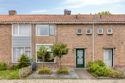 Deestraat 16