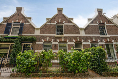 Oostsingel 144