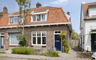 Emmastraat 12